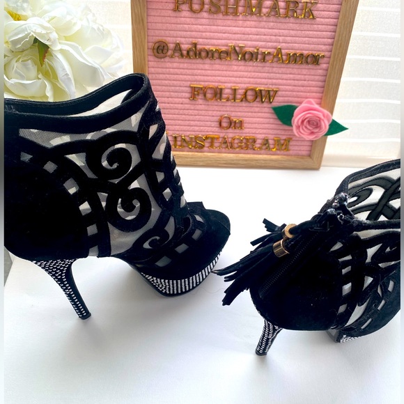 Black Open Toe High Heeled Boots. Once only once. - Picture 9 of 9